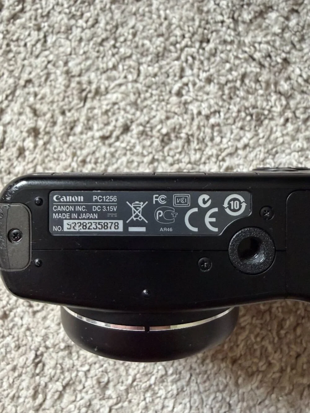 Canon PowerShot SX100 IS 8.0MP Digital Camera Black